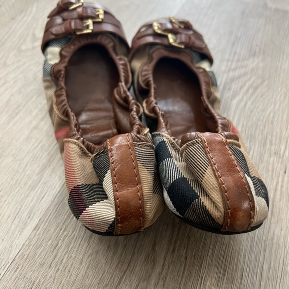 Burberry flat ballet shoe - Picture 2 of 9